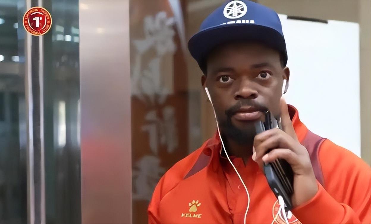 华体会app下载-喜讯！辽宁铁人新外援前锋仅用一场训练课就征服队友，值得期待